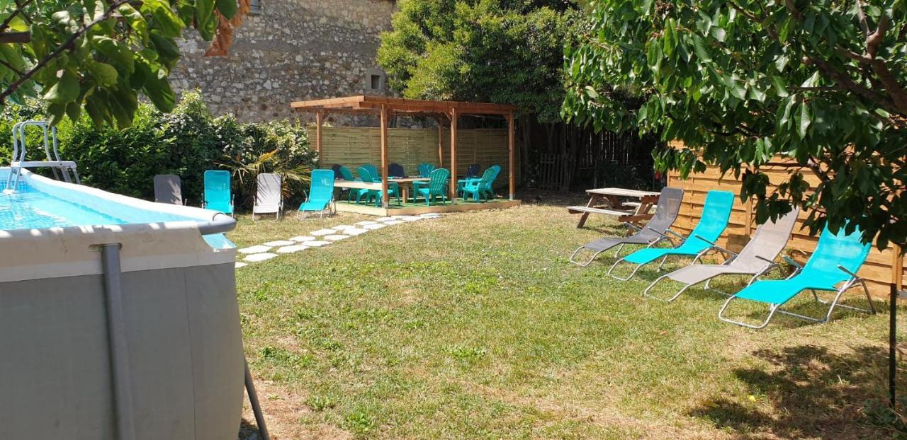 Location Saisonniere Apartamento Coursan Exterior foto