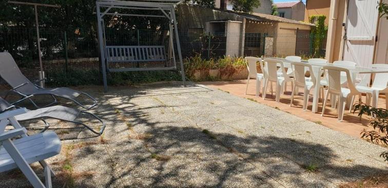Location Saisonniere Apartamento Coursan Exterior foto