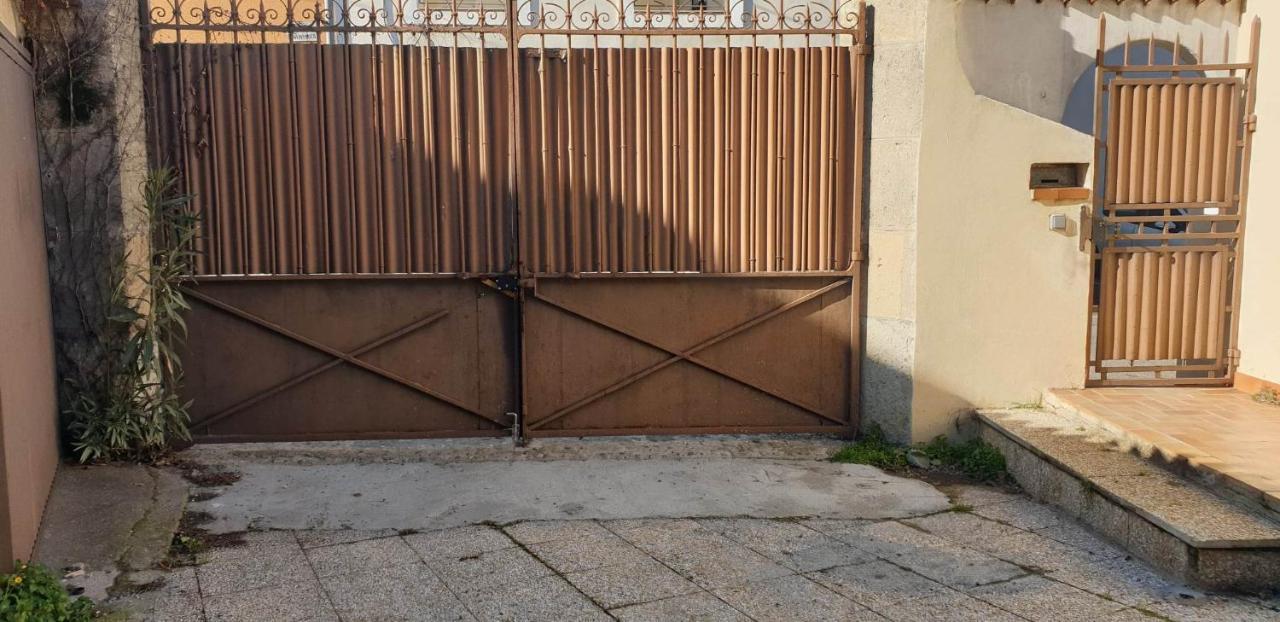 Location Saisonniere Apartamento Coursan Exterior foto