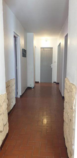 Location Saisonniere Apartamento Coursan Exterior foto