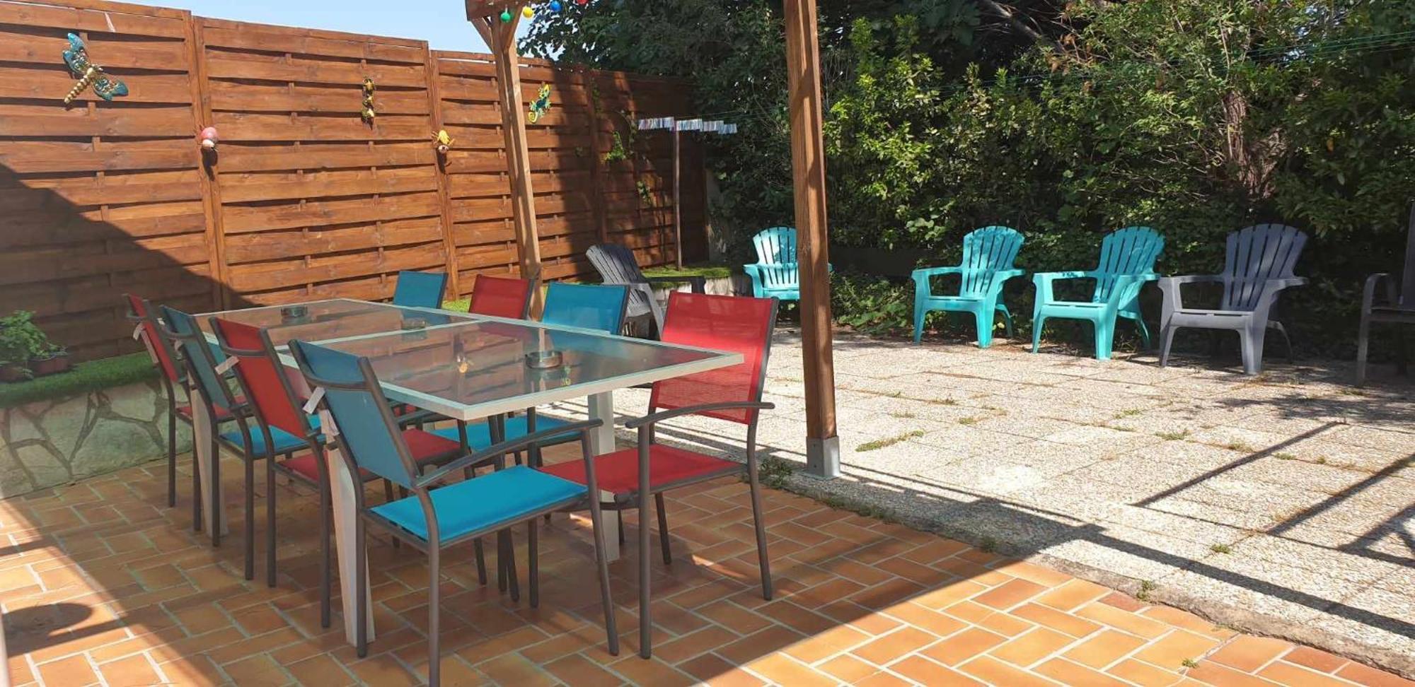 Location Saisonniere Apartamento Coursan Exterior foto