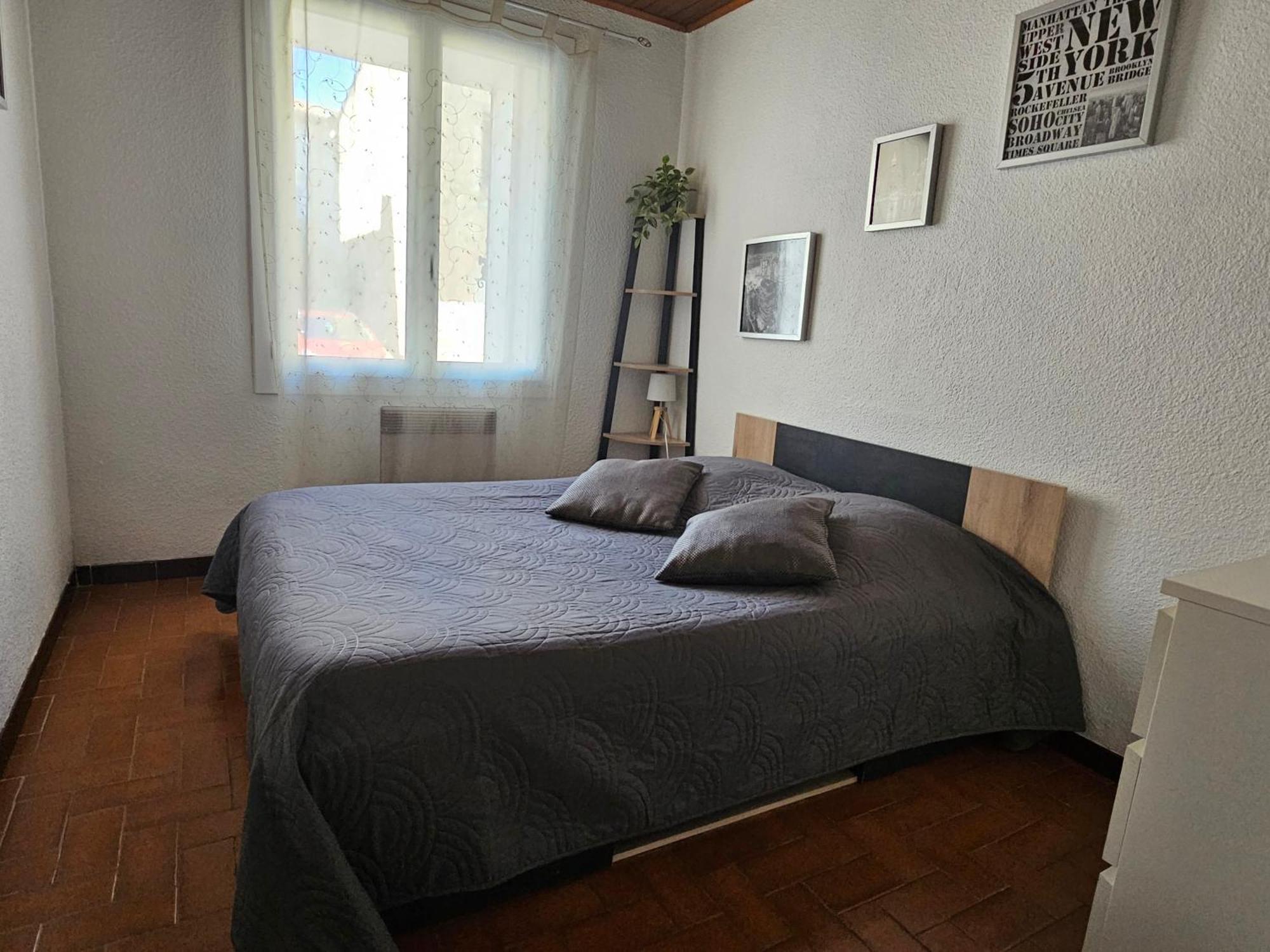 Location Saisonniere Apartamento Coursan Exterior foto
